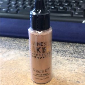 Luminess silk 4 in 1.Shade 7. Brand new